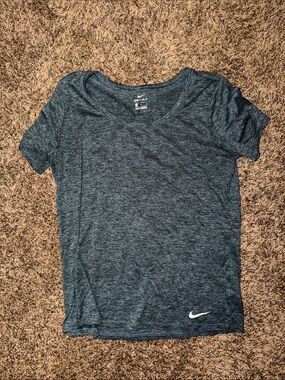 Nike Heathered Charcoal Gray Dri-FIT Short Sleeve Tee